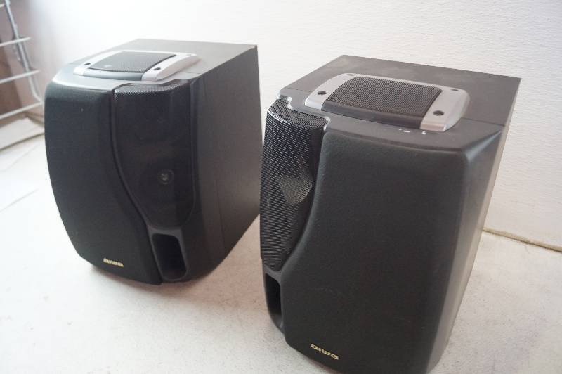 Aiwa Speakers