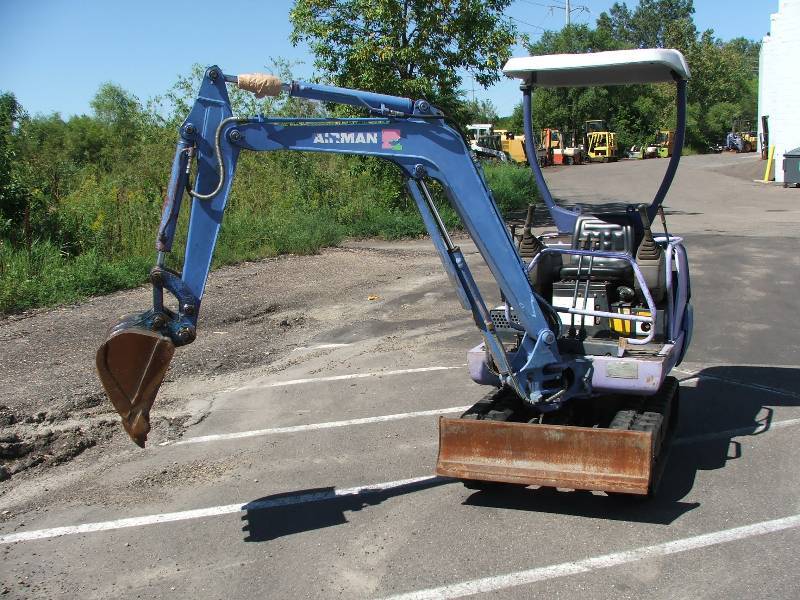 Airman Hitachi AX12 Mini Excavator