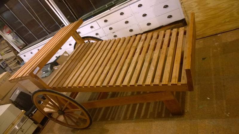 lot 13 image: Display Wagon