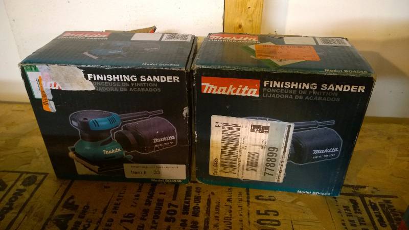 lot 33 image: 2 Makita finishing sander