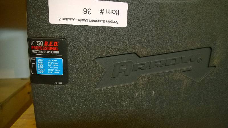 lot 36 image: Arrow Electric Staple Gun ET50 R.E.D. Professional