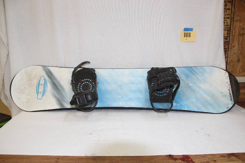 lot 8 image: ESP Snowboard