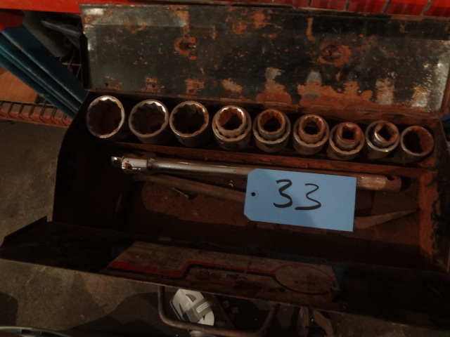 lot 33 image: Big Sockets