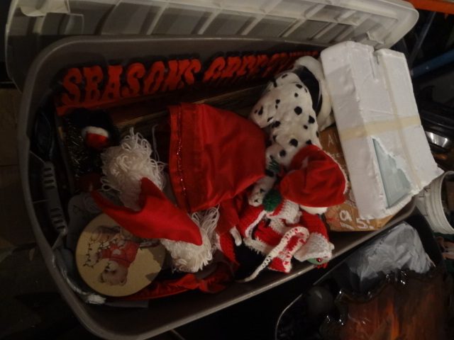 lot 34 image: Xmas Stuff