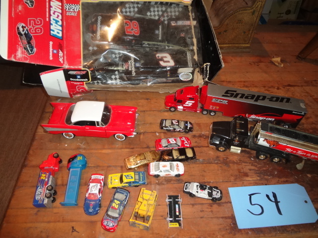 lot 54 image: Cars