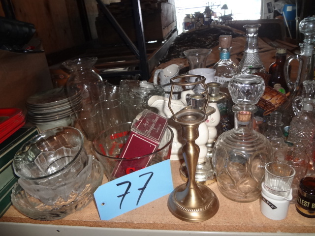 lot 77 image: Lot of Glass