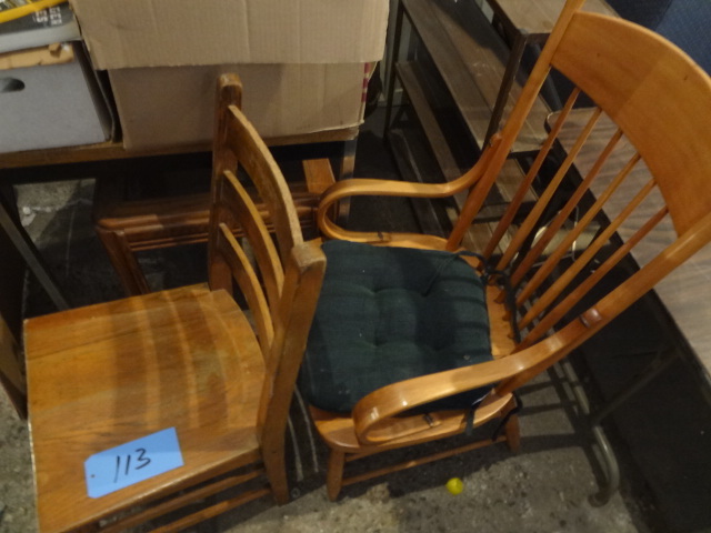 lot 113 image: (4) Wooden Chairs