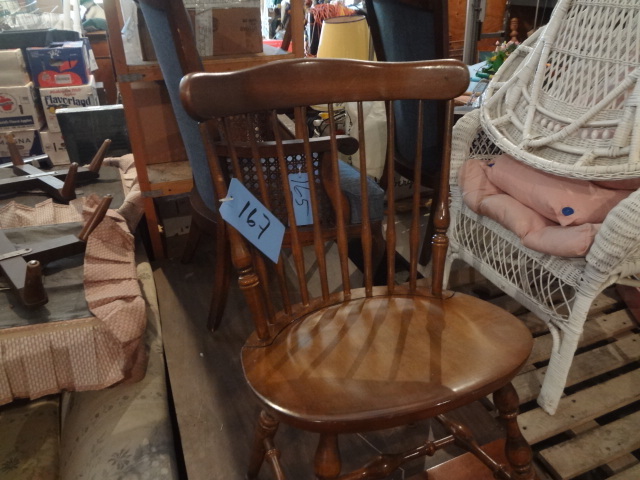 lot 167 image: (6) Nice Spindle Back Chairs