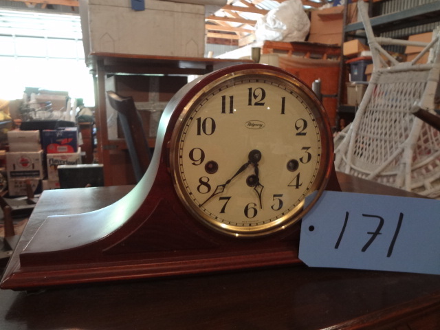 lot 171 image: Mantle Clock