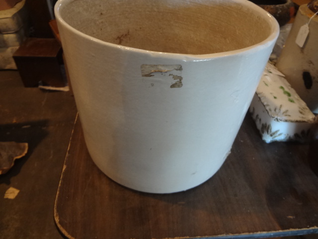 lot 246 image: Lot of Stone Ware