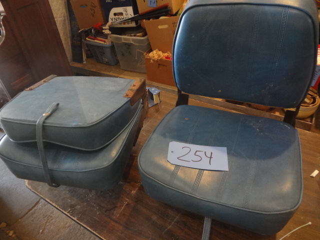 lot 254 image: Pair Boat Seats