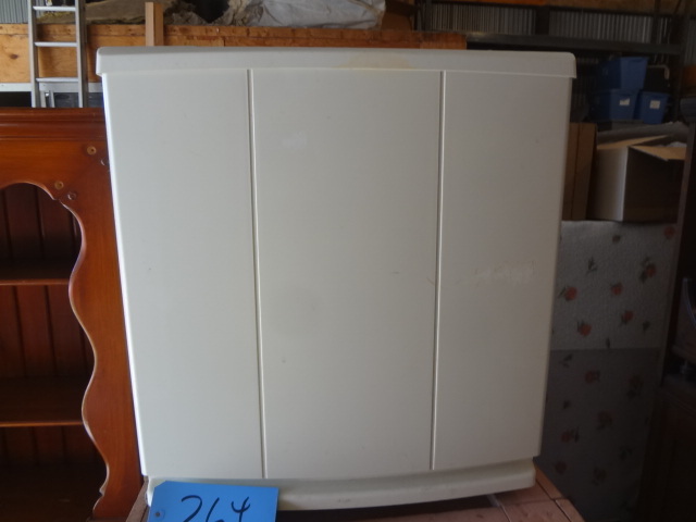 lot 264 image: Humidifier