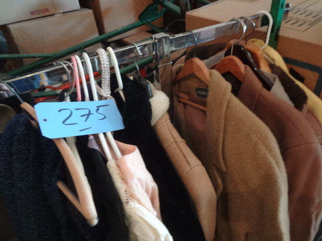 lot 275 image: Clothes