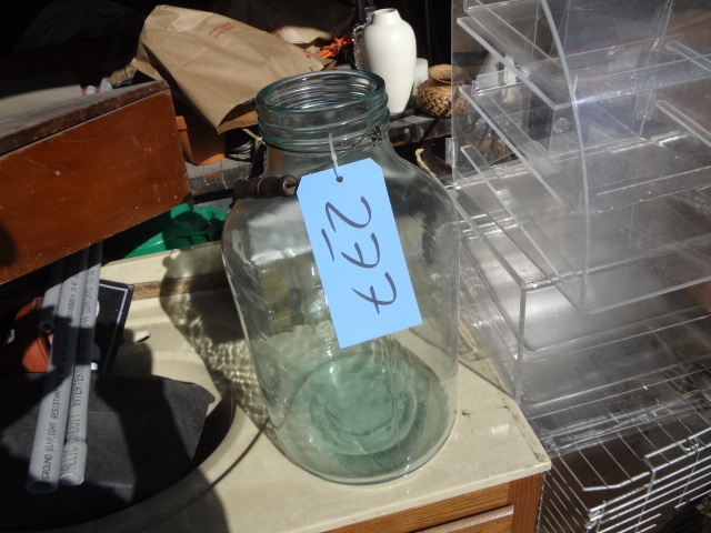 lot 277 image: Super Large Jar
