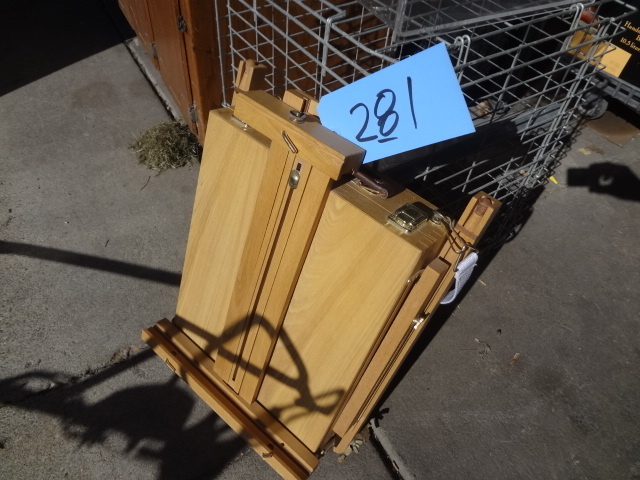 lot 281 image: Portable Artist BoxEasel