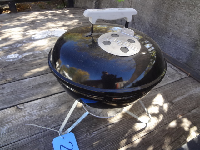 lot 285 image: Small Weber Grill