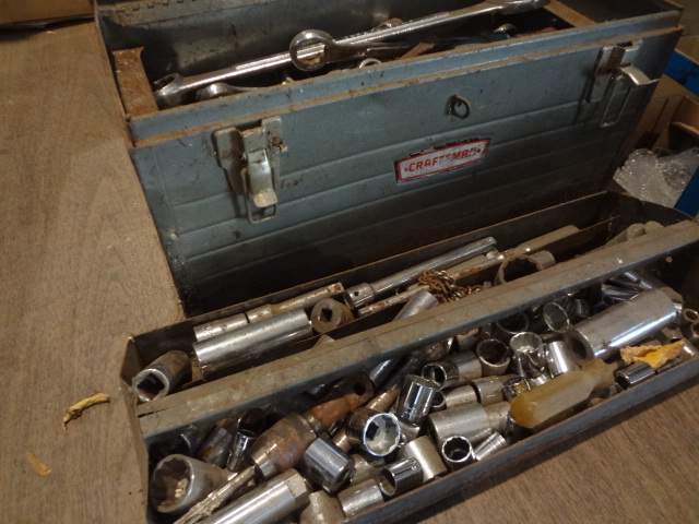 lot 291 image: Huge Lot of Wrenches and sockets