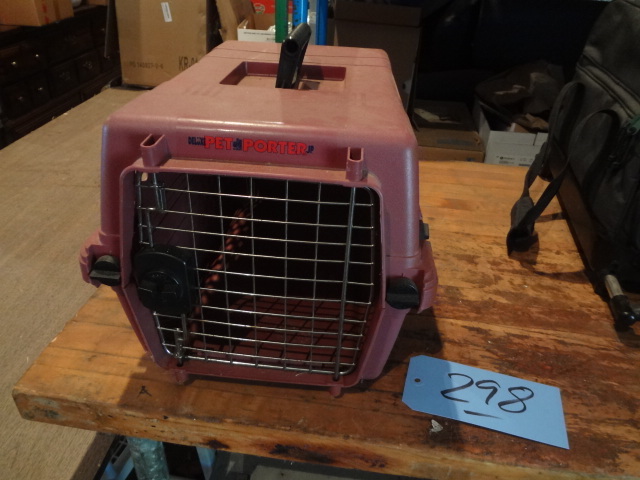 lot 298 image: Small Kennel