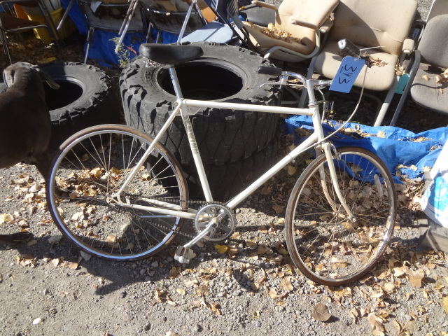 lot 343 image: Vintage Schwinn Bike
