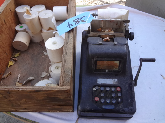 lot 384 image: Old Cash Register