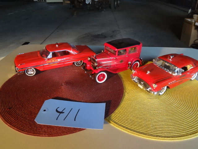 lot 411 image: Fire Chiefs Cars