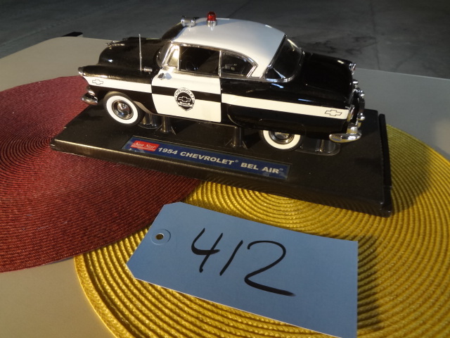 lot 412 image: Chev Squad