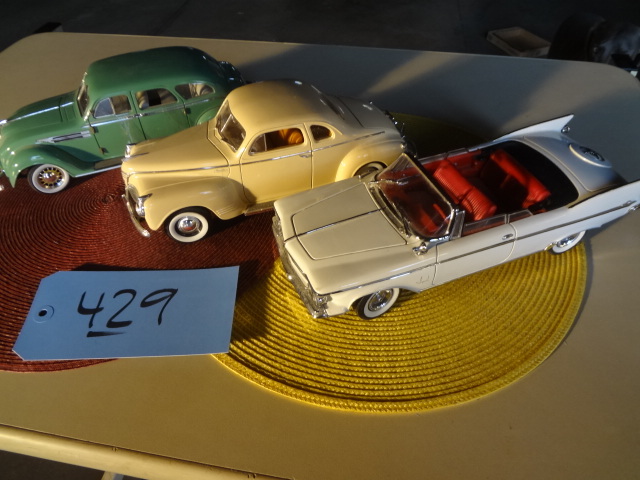 lot 429 image: More Mopars