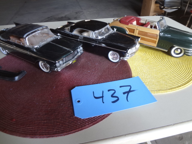 lot 437 image: Chryslers