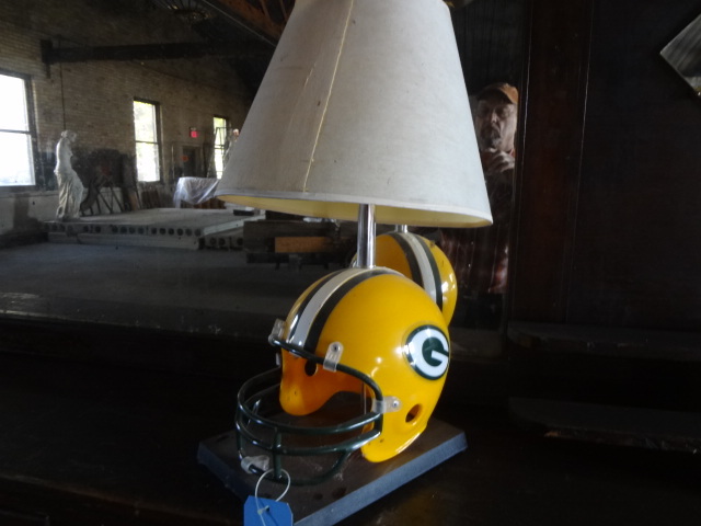 lot 465 image: Traitor Lamp