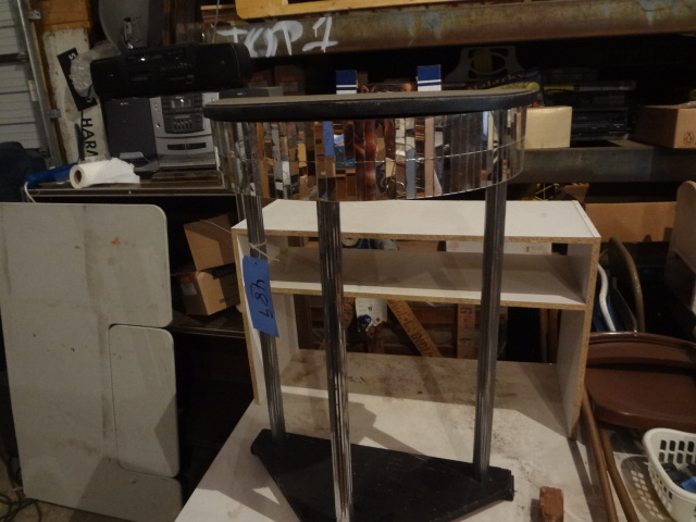 lot 489 image: Deco Mirrored Side Table