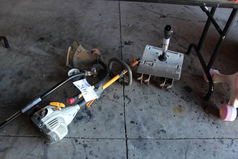 Weed Whipper w3 Attachments Gas Powered.