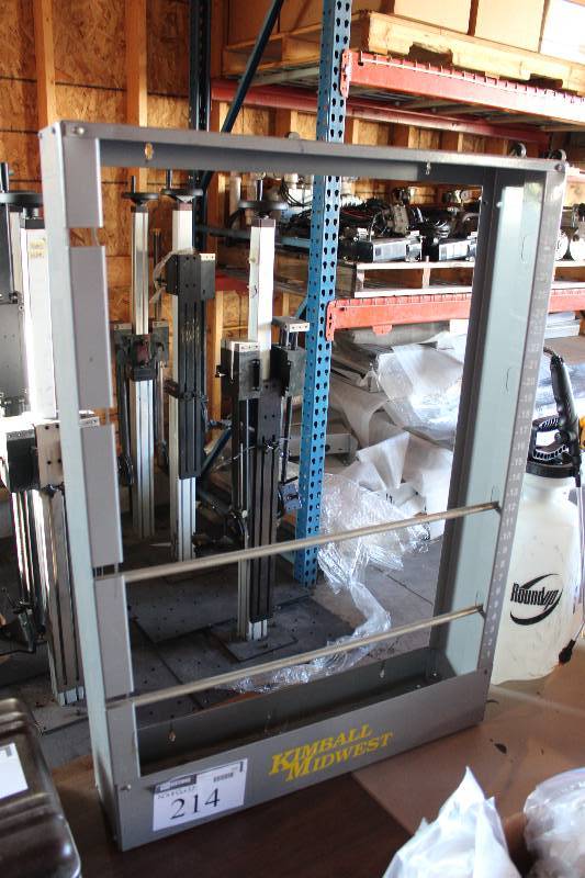 Kimbal Midwest Tool 26� x 5� x 37�.