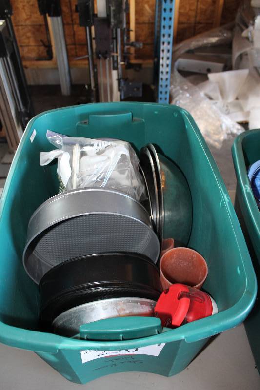 Tote Lot Including Mixing Bowls Baking Pan Pots And More. Tote Not Included.