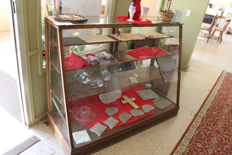 lot 13 image: Display Case wGlass Shelves Contents Included Decor, And More.