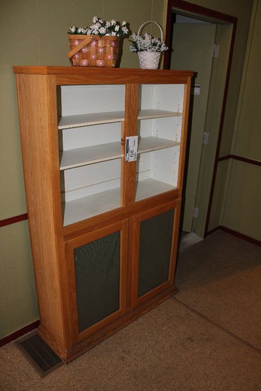 lot 68 image: Wooden Display Cabinet wDoors Includes Contents.