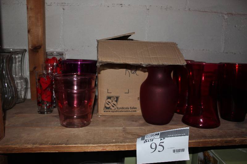 lot 95 image: Shelf Lot of Glassware.