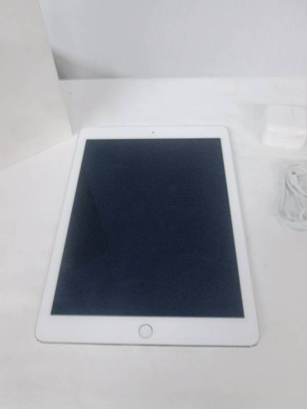 Apple iPad Air 2 128GB Wi-Fi with Retina Display