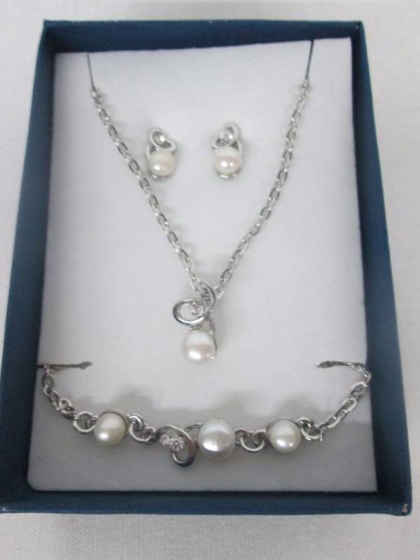 Pearl & CZ Accent Jewelry Set