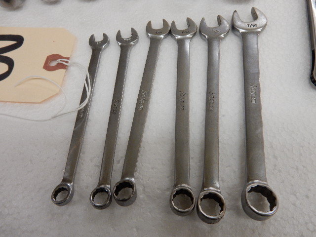 lot 23 image: Standard combination box wrenches