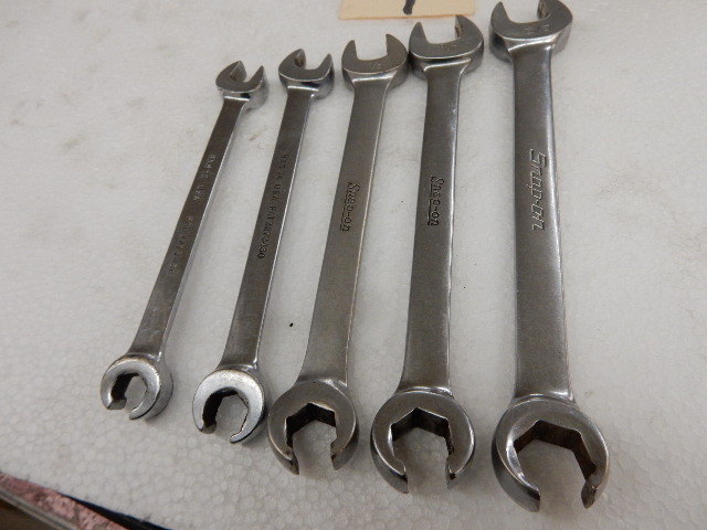 lot 9 image: Snapon, Standard Flare  58 in  to 38in