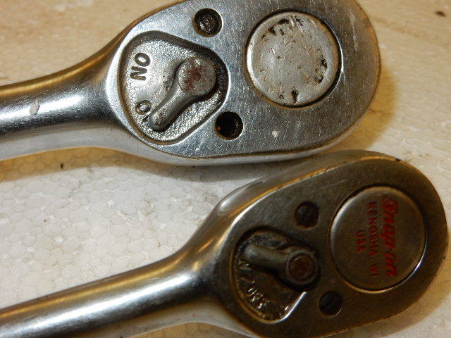 lot 83 image: SNAPON, 12 in and 38 in Ratchets