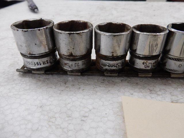 lot 103 image: SNAPON, Metric, Shallow Well, 6Pt   8mm to 19 mm
