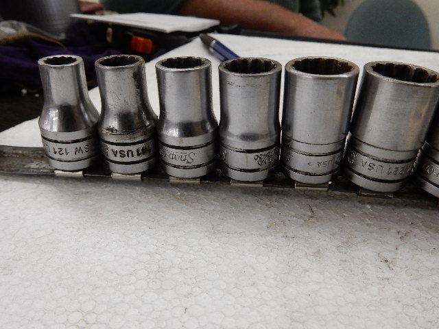 lot 106 image: SNAPON, 12 in drive, Chrome 12pt, Shallow well, 38 to 1 14in