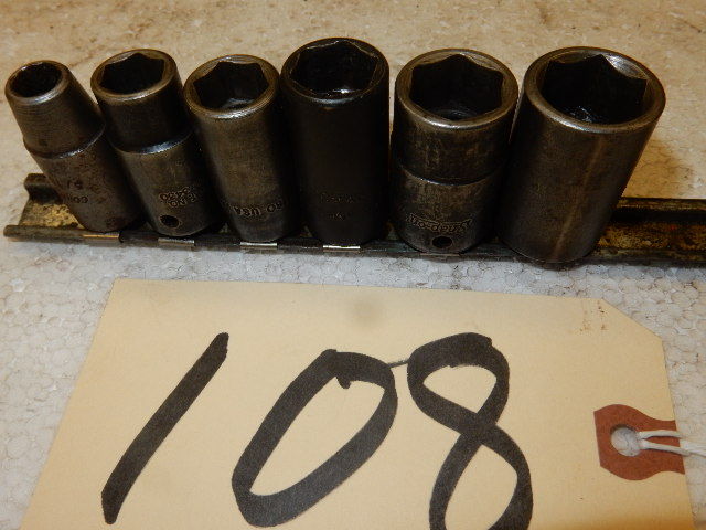 lot 108 image: Misc. Sockets.. Snapon and others.  38 in drive, 516 to 1116 Impact sockets.. Medium well