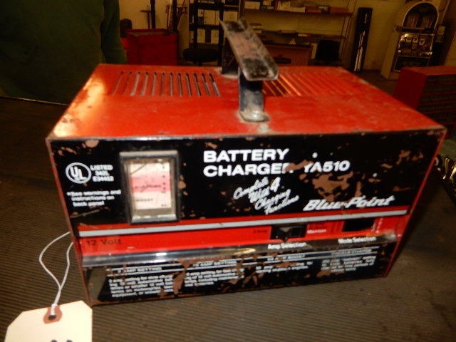 lot 4 image: SNAPON, 12V. Battery Charger, YA510.. Tested and Works.