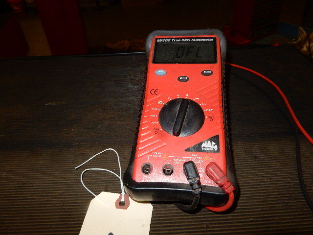 MAC, Multi meter.. EM700 TRUE RMS MULTIMETER.. With Test Leads Tested ...