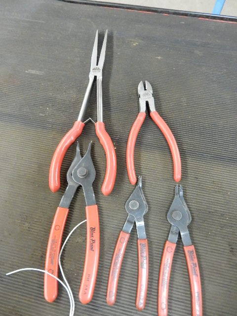 lot 6 image: SNAPONBLUEPOINT.. SNAPRING Pliers MAC Long nose plier, MAC Side cutters.