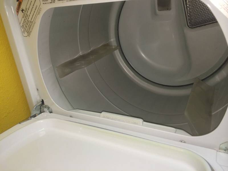 lot 18 image: Kenmore Elite Front Load Dryer