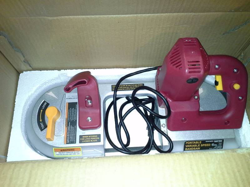 6 Amp Heavy Duty Variable Speed Portable Band Saw