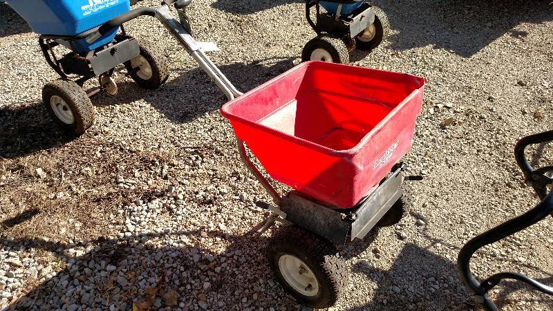 Earthway Salt Spreader, Stuck...